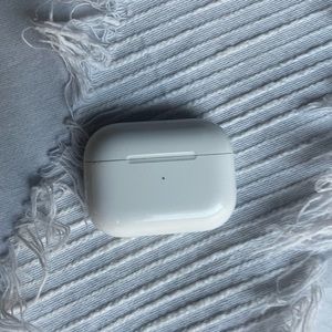 Apple AirPod Pro Case